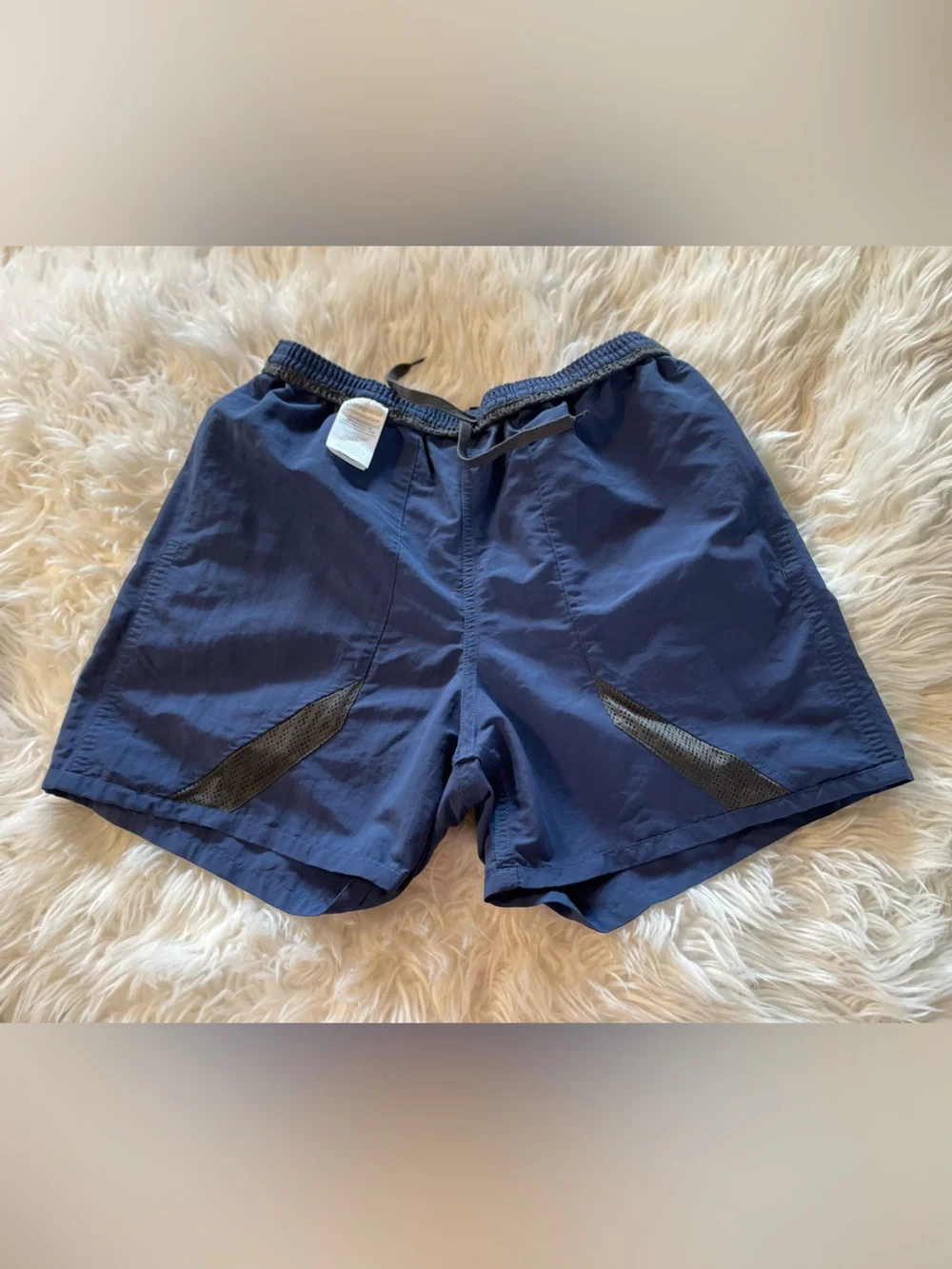 Patagonia Men’s Baggies Blue Shorts Without Liner  Size Small; 57021